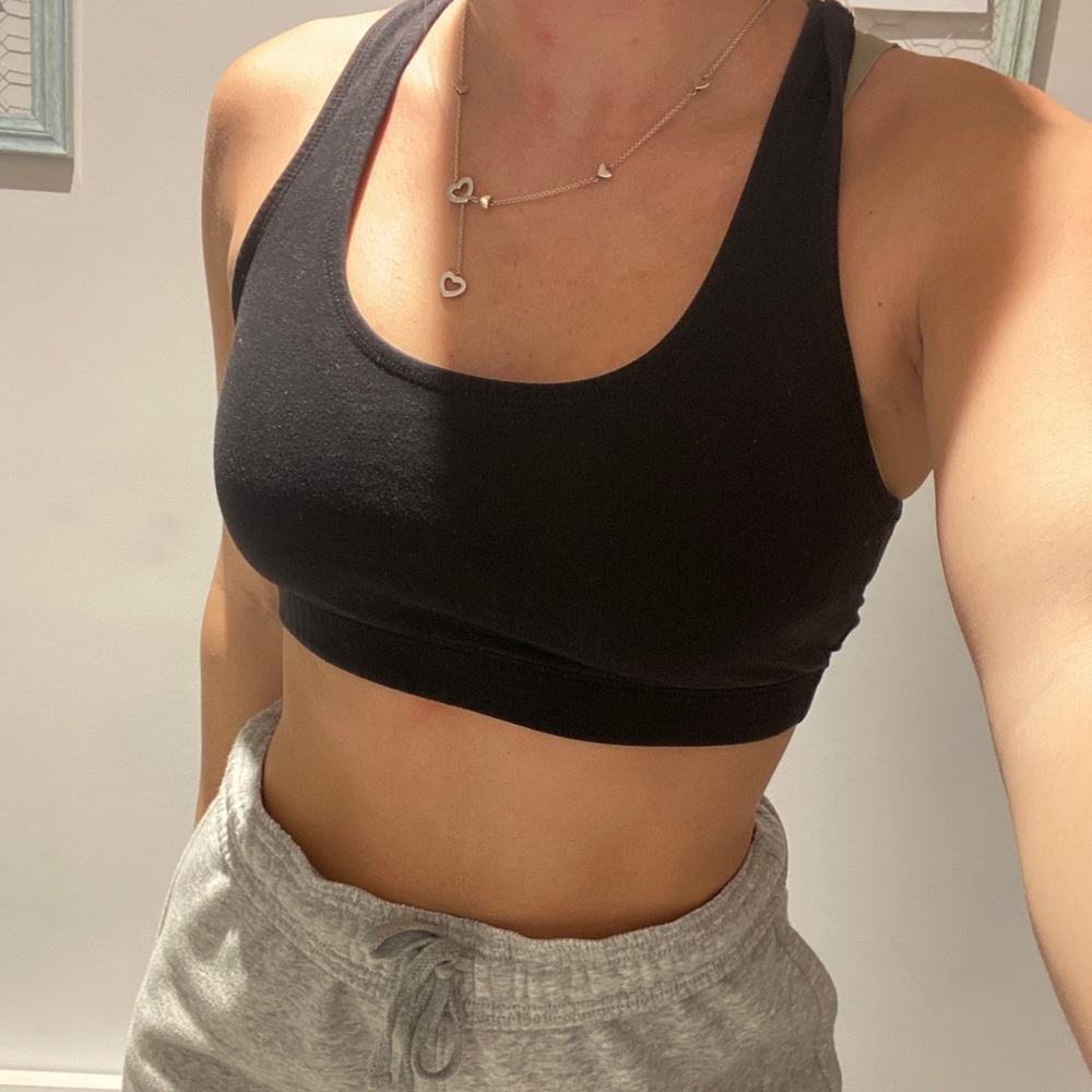 Sports bra